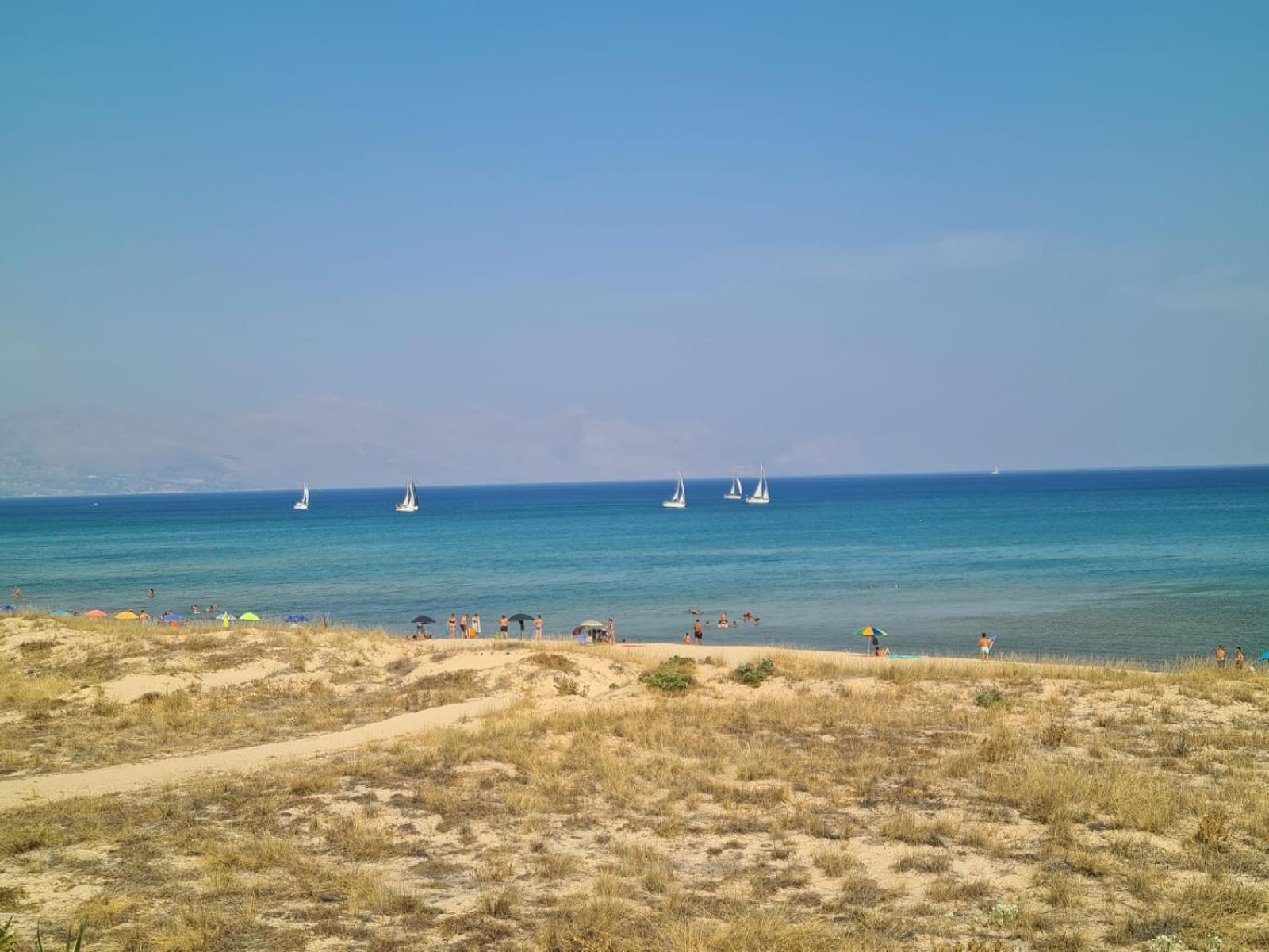 La Perla Sulla Spiaggia อัลกาโมมารีนา ภายนอก รูปภาพ